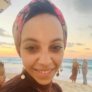 Meet your Posher, Heba